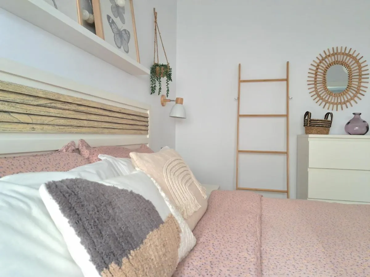 Apartamento Con Encanto Y Parking Trinidad 21 Malaga 0*,